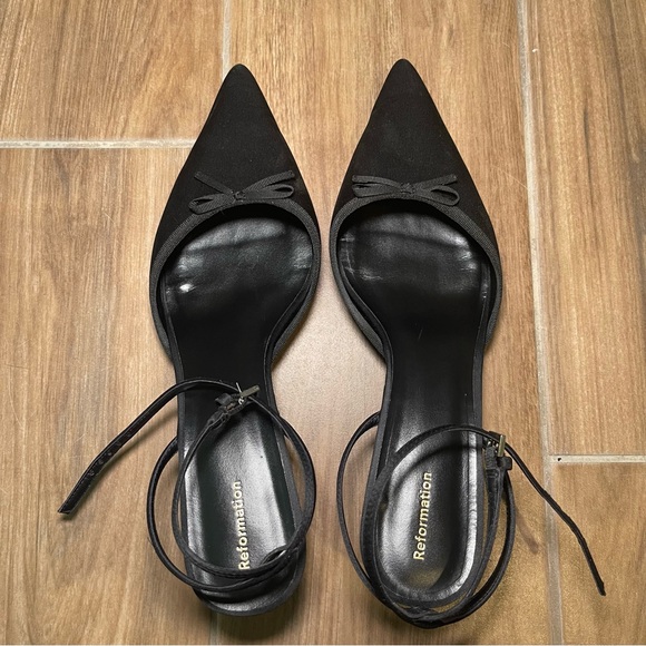 Reformation Wade Kitten Heel in Black Satin, size 11 - Picture 1 of 4